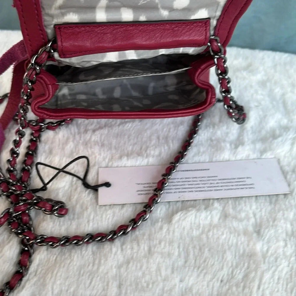 NWT Aimee Kestenberg Down under Crossbody Wine Red Small Compact Leather Chain - Picture 4 of 8